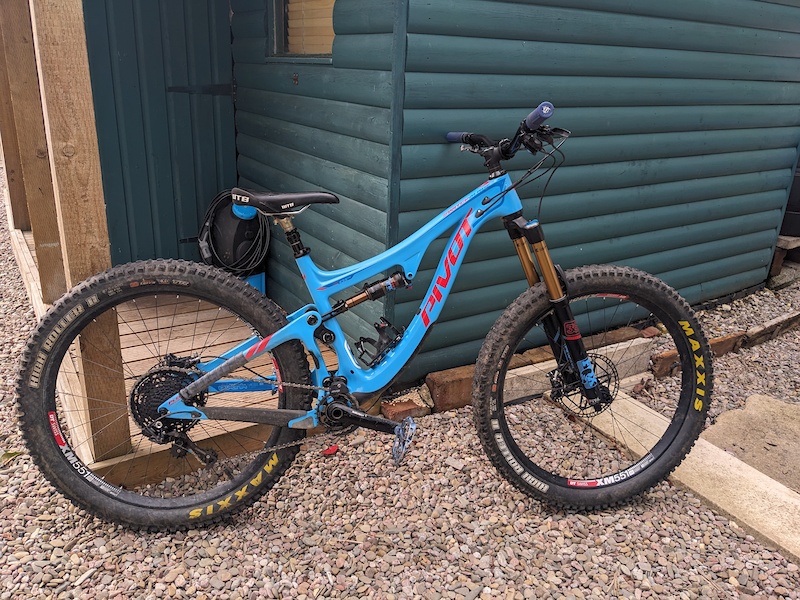 2019 hot sale pivot switchblade