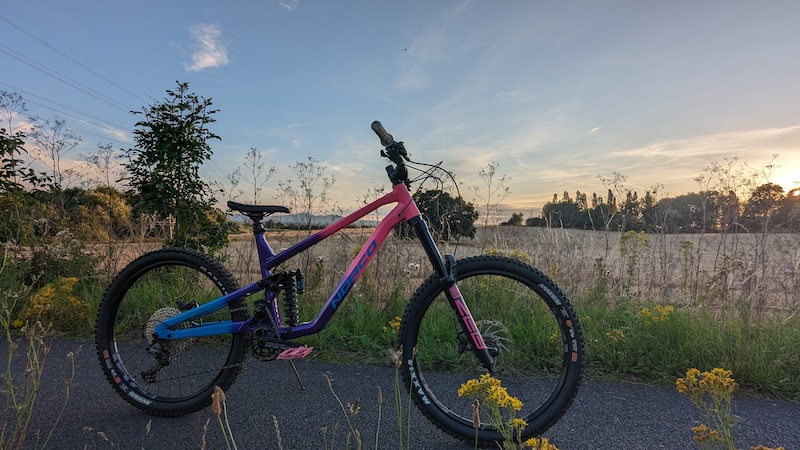 2023 Norco Shore Freeride Bike HIGH PIVOT WEAPON For Sale