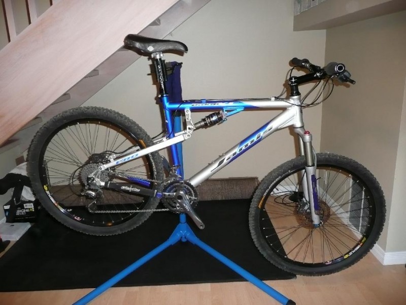 3t exploro team speed force 1