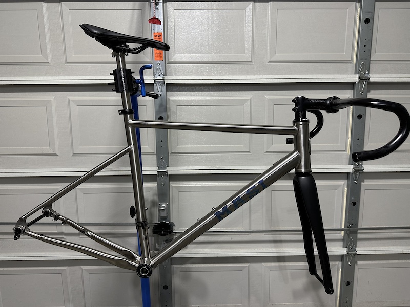 titanium disc frameset