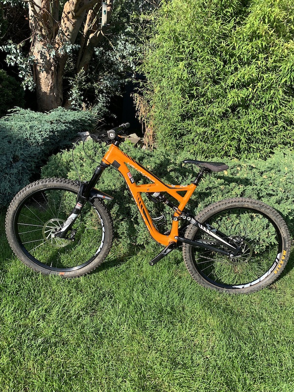 Specialized enduro discount elite 650b 2016