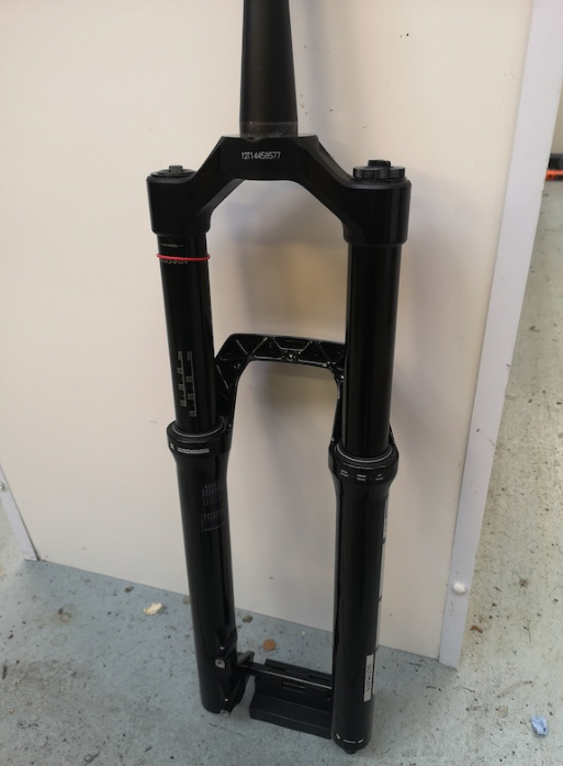 Fourche Rockshox ZEB Ultimate – 29 Pouces – AM FS – Neuve Sous Emballage
