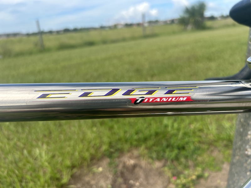 パーツ gt edge titanium 1998 model GT Edge Titanium 1998 - Pedal Room