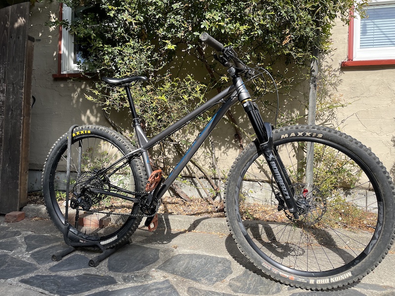 hardtail kona mountain bikes