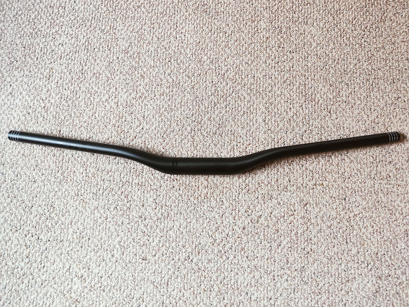 Hollowgram save carbon store handlebar