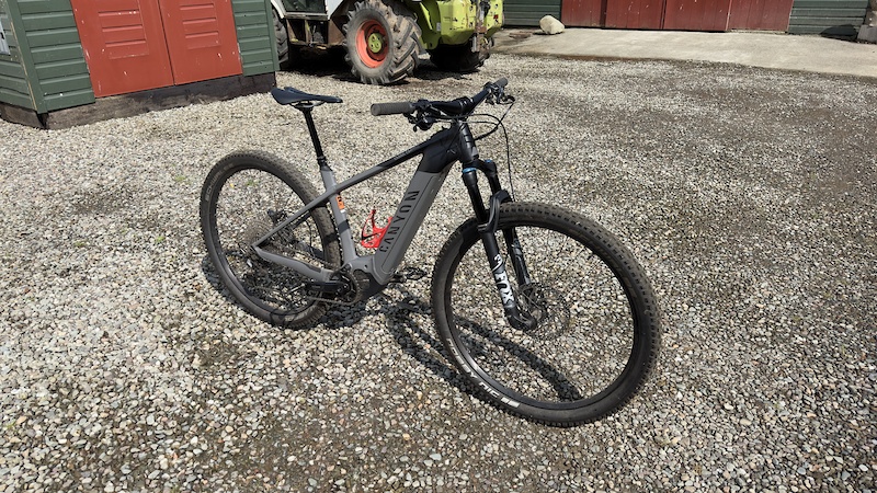 Canyon best sale bike price