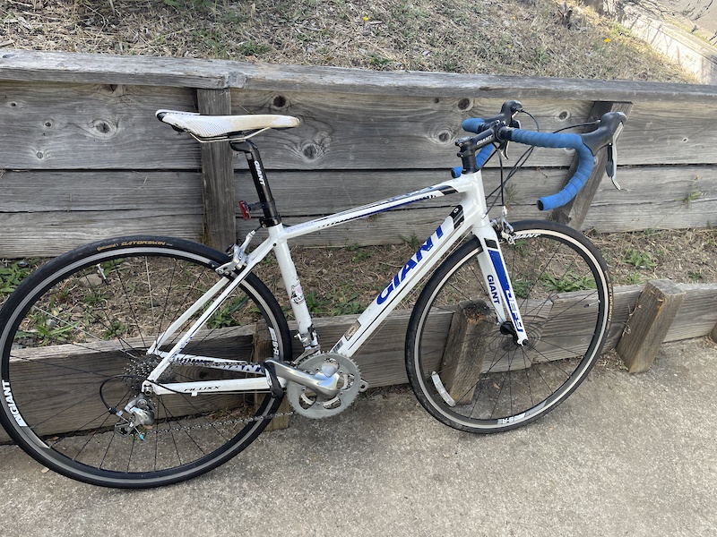 giant defy weight kg