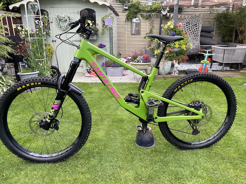 Santa cruz nomad online green