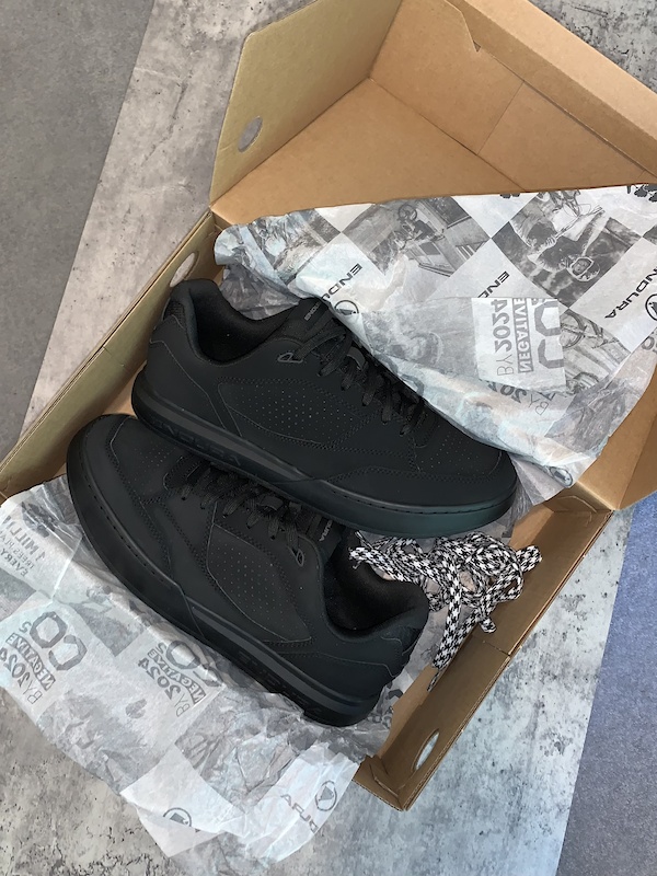 2023 Endura mtb flat shoes For Sale