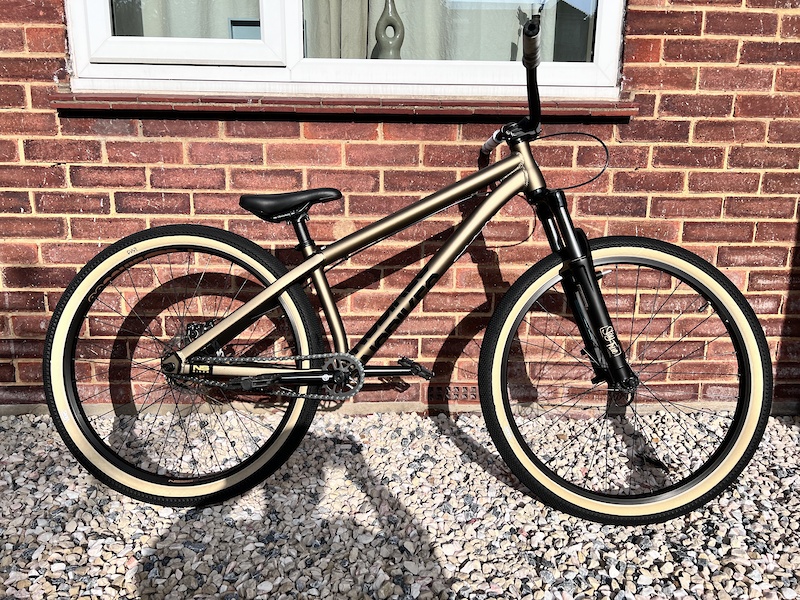 2022 NS movement 3 dirt jump bike, vans tyres, gusset grips For Sale