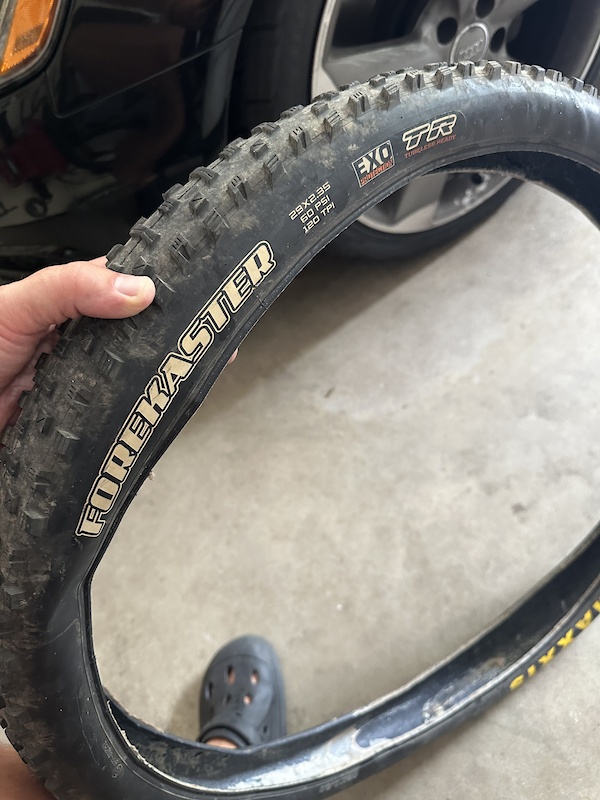 maxxis forekaster 27 5x2 35