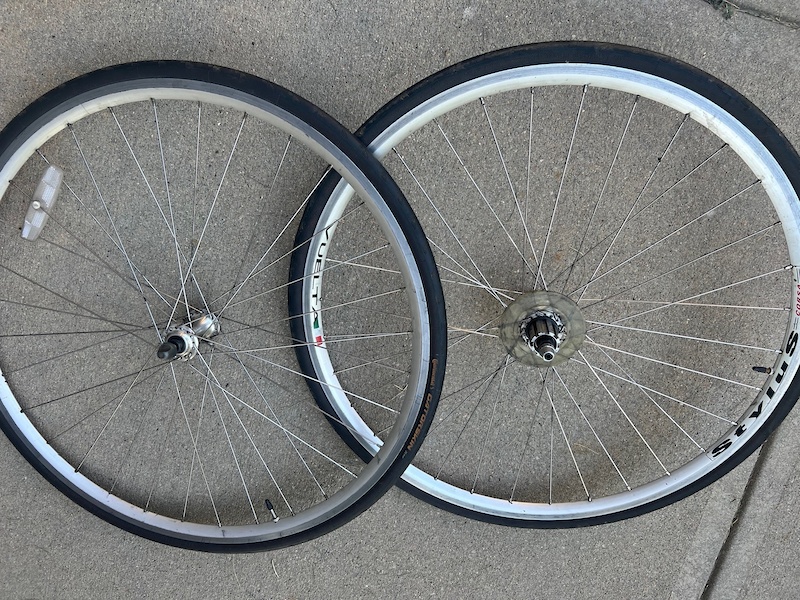 Wheelset on sale araya 700c