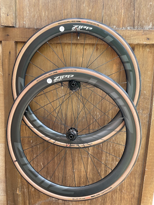 2025 Very Lightly used Zipp 303