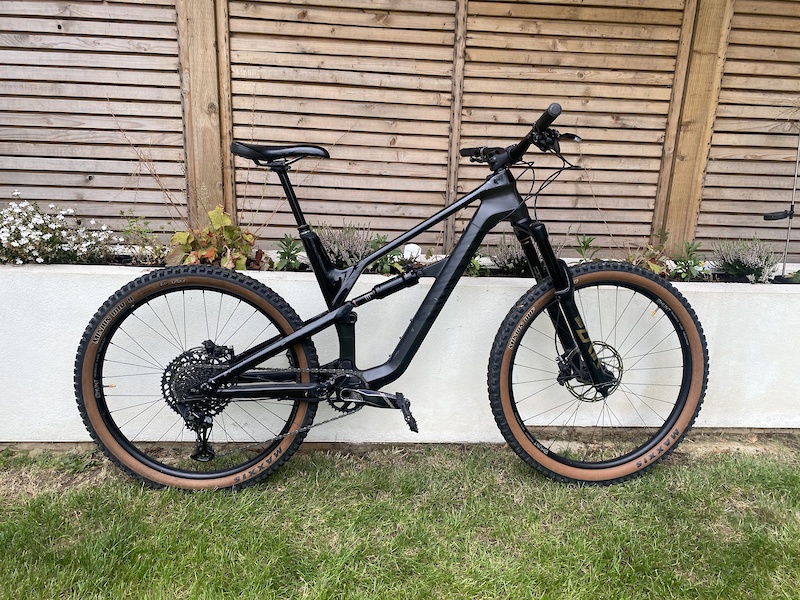 2020 Canyon Spectral CF9 For Sale