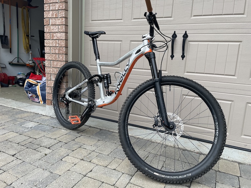 Knolly Fugitive Knolly Dh Bike 2019 Knolly Fugitive LT Large For Sale - Main Image