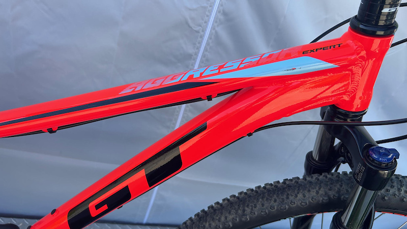 Gt avalanche comp online mountain bike 2019 red