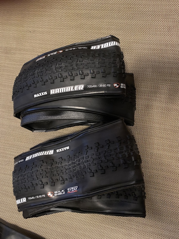 2023 Two Maxxis Rambler Gravel Tires 700x40c Silk Shield For Sale