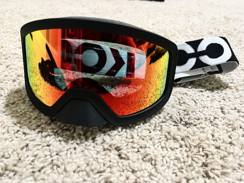 2022 KOO Edge MTB Goggles with Red Mirror Lens For Sale