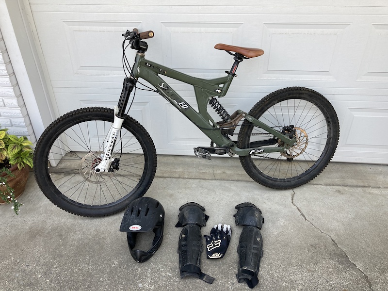 Specialized mountain bike For Sale