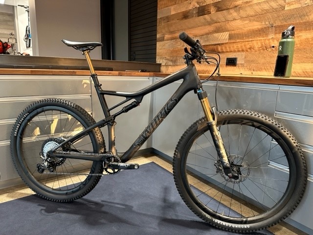 Specialized epic evo s best sale works 2019