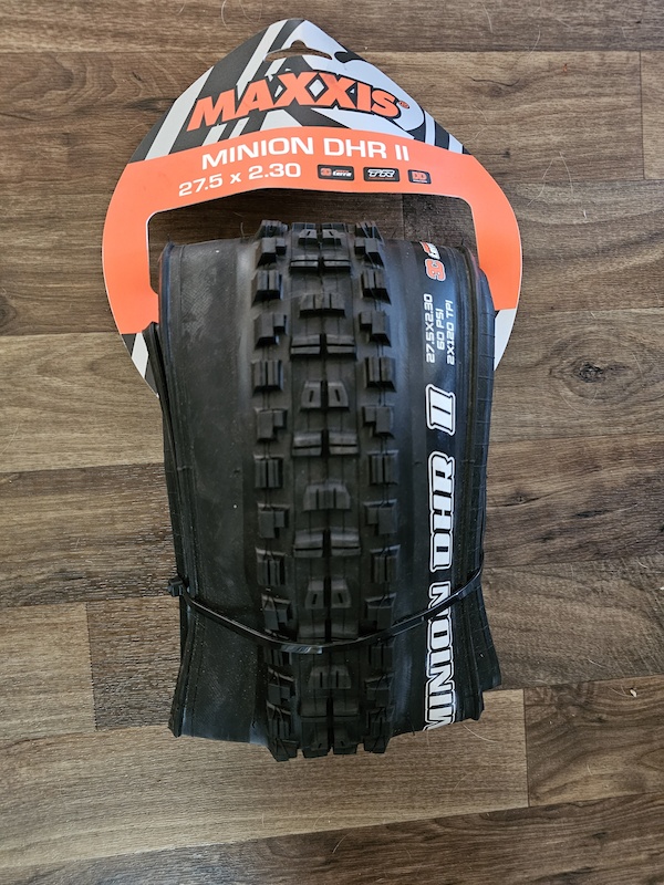 maxxis minion 26x4 0