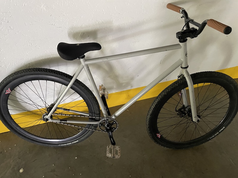 2011 Redline urbis For Sale