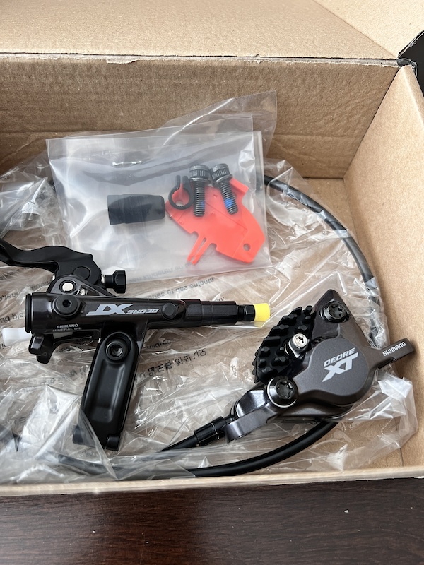 2023 NEW, Shimano XT brakes M8100, front and rear set For Sale