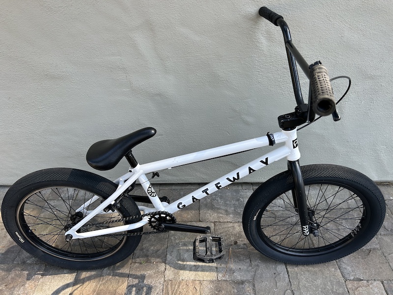 2021 cult gateway bike hot sale