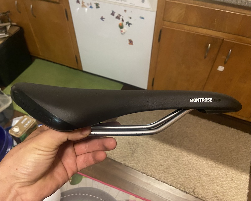 Montrose comp outlet saddle