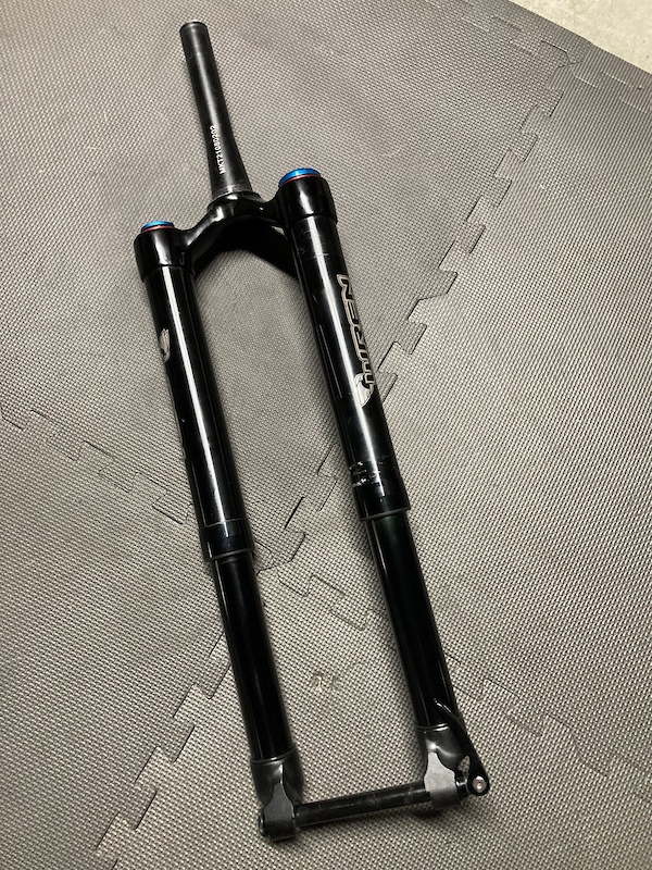 wren inverted fork