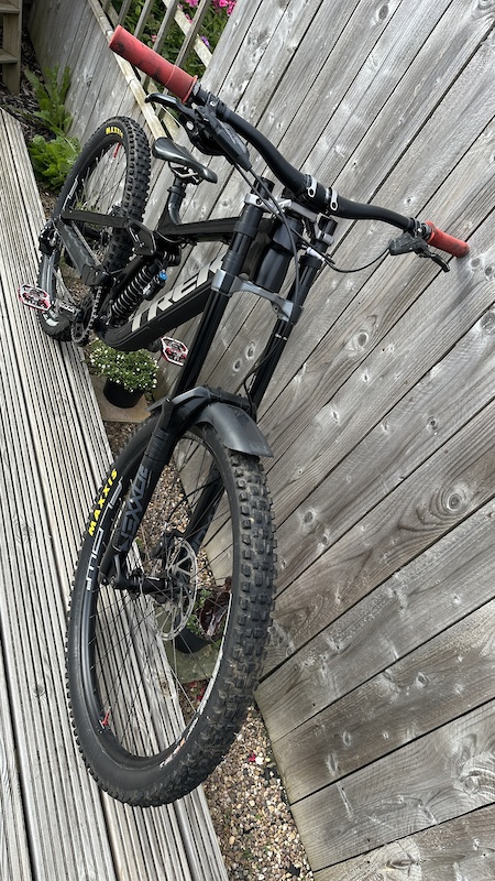 2022 TREK SESSION 8 - Size R1 - Immaculate For Sale