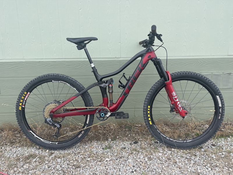 2020 Fuel Ex Gen 5 S 27.5” custom full susp mountain bike For Sale