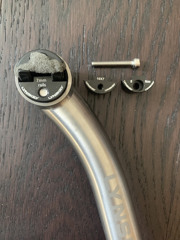 Lynskeyリンスキーチタニウム シートポスト 27.2mmセットバック Lynskeyリンスキーチタニウム シートポスト 27.2mmセットバック