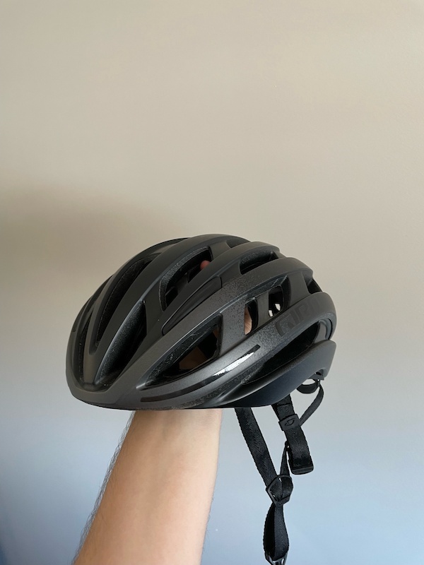 2020 Giro Helios Spherical - Black - Medium M For Sale