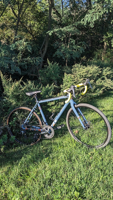 Fuji tread gravel online bike