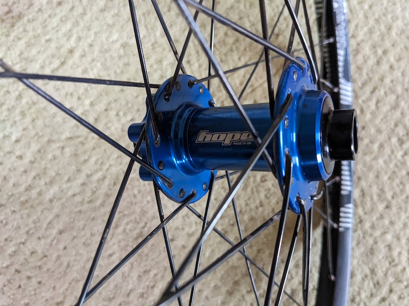 Hope enduro best sale front wheel