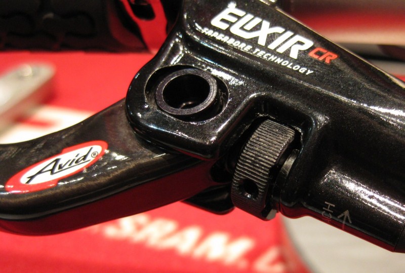 Interbike 2008 - Avid Elixir - lever reach adjustment dial.