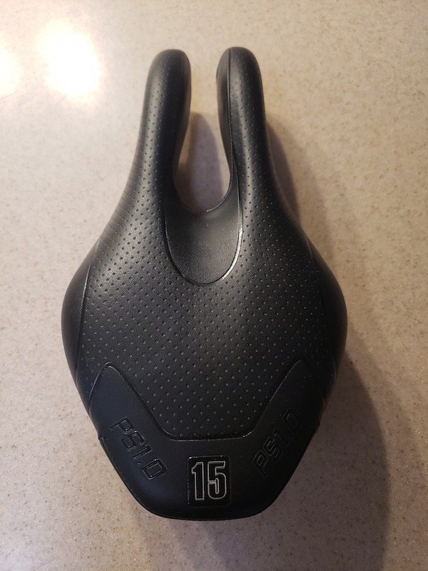 ISM PS 1.0 サドル 15 ブラック ism サドル PS1.0 15 パーツ