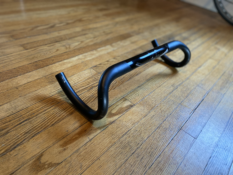 fsa energy wing pro compact road handlebar