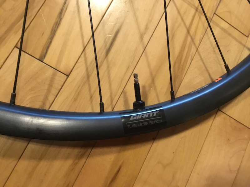 2023 Giant PX2 disc gravel wheelset BRAND NEW For Sale