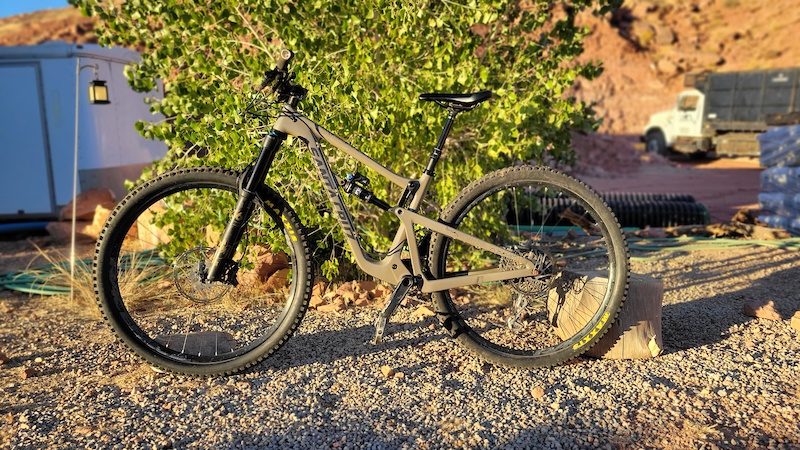 2019 Santa Cruz Hightower LT Carbon C Size Small For Sale