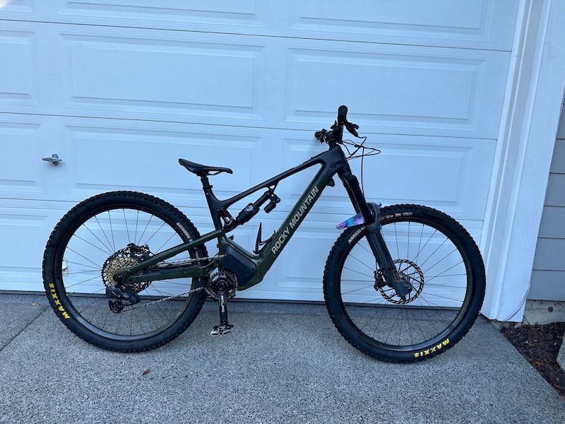 2022 Large Rocky Mountain Altitude Powerplay C70 upgraded For Sale