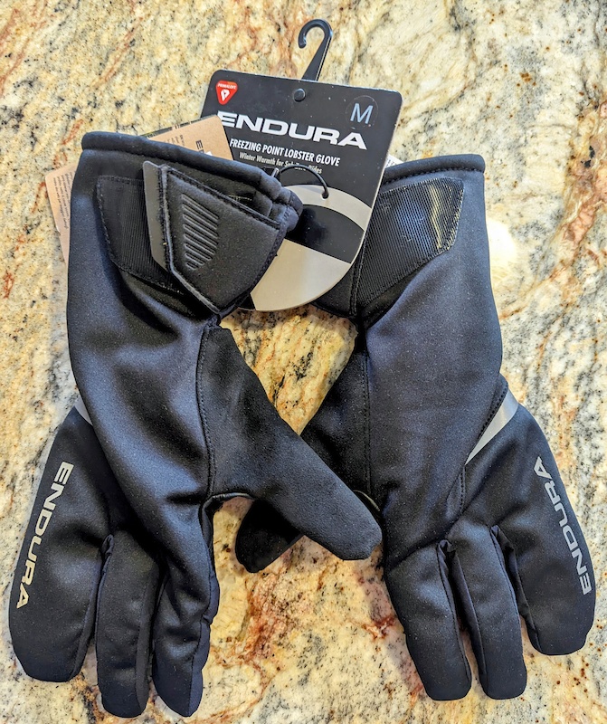 2023 Endura Lobster Claw Gloves Size M For Sale