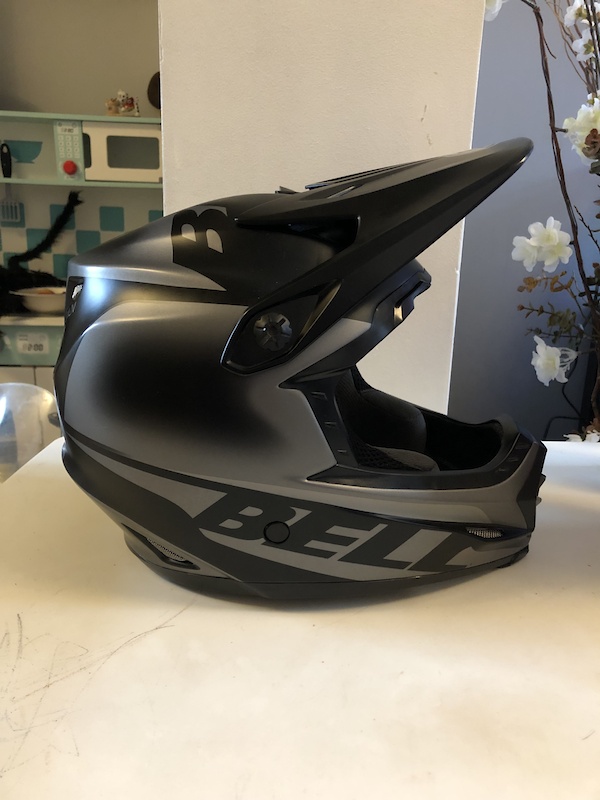 Bell Full 9 Fusion Mips Full Face Helmet Large For Sale