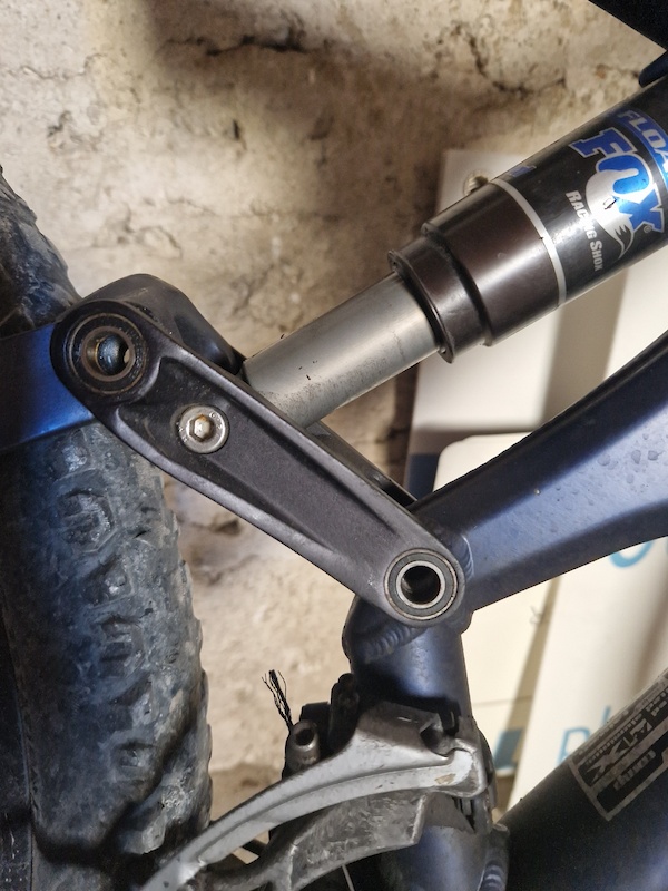 2004 Specialized Enduro Comp pivot bolt needed. Pinkbike Forum