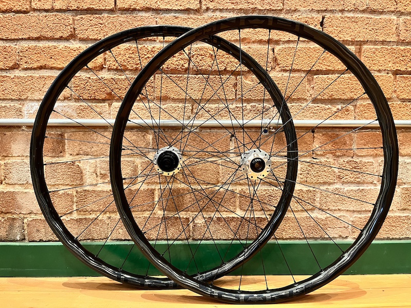 2023 NOBL TR35 / i9 Hydra Wheelset For Sale