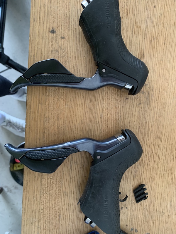 2020 Shimano Ultegra di2 shifters/brake lever RIM BRAKE For Sale