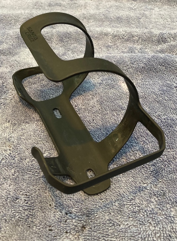 Santa cruz store carbon bottle cage