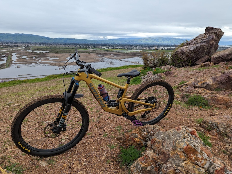 2022 Santa Cruz Bronson Carbon S (size M) For Sale