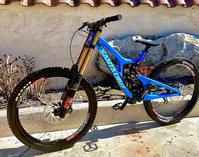 2018 Reduced Santa Cruz V10 CC carbon small excellent For Sale